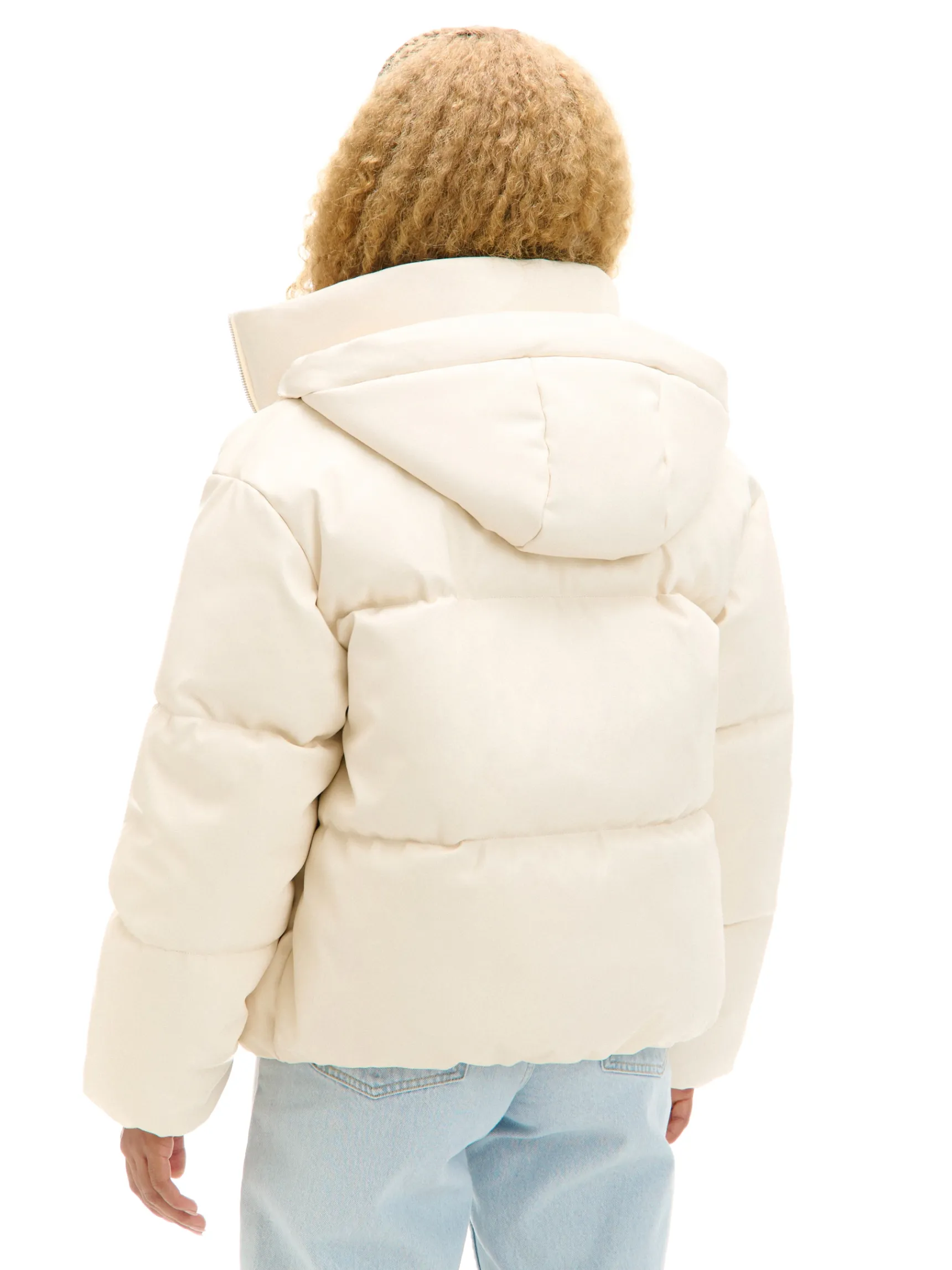 Best Cropp Kremowa kurtka puffer z kapturem kremowy