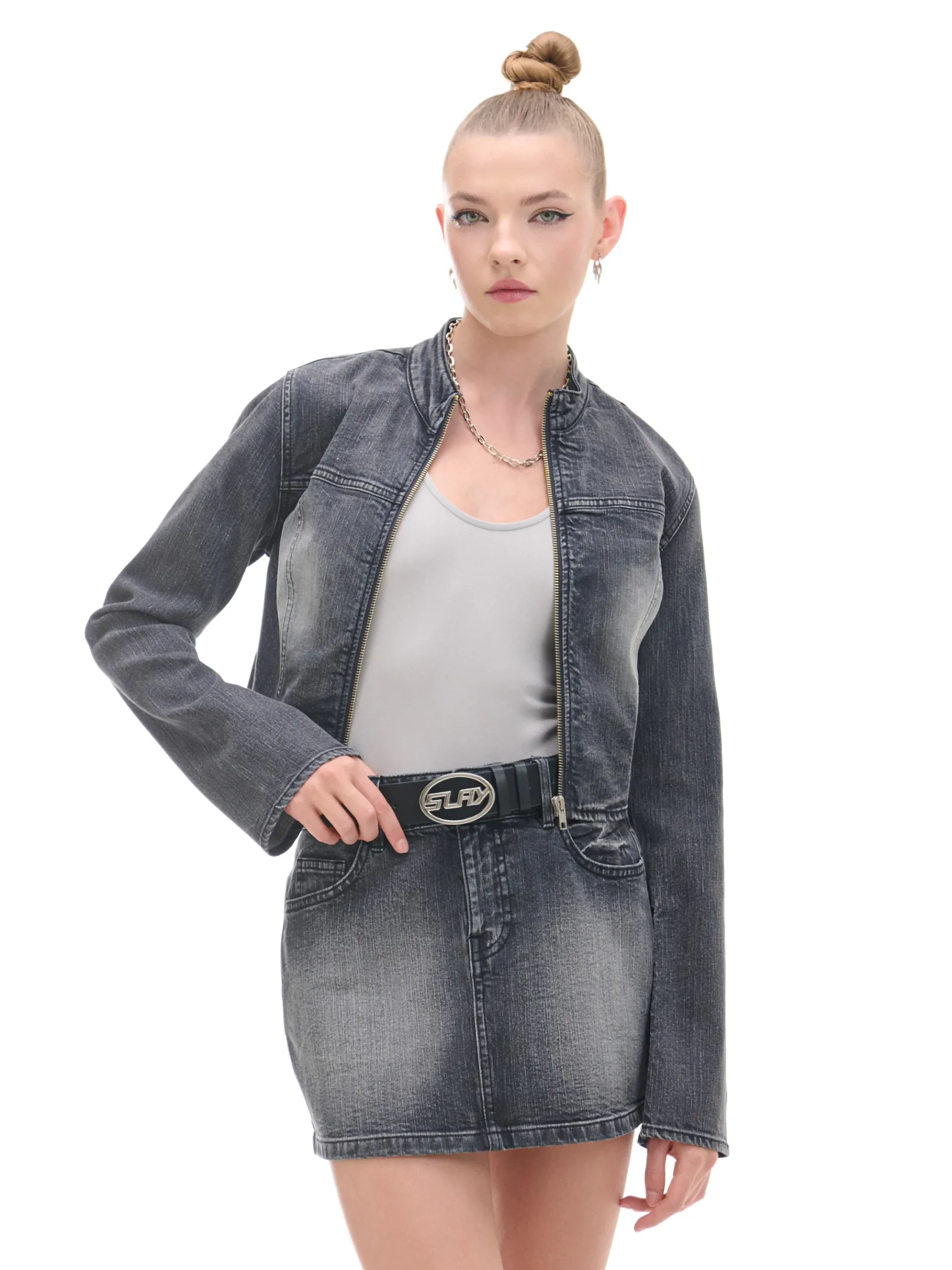 Discount Cropp Krótka jeansowa kurtka czarny