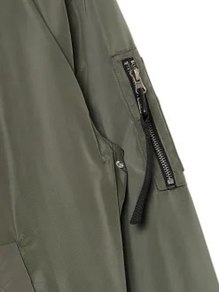 Sale Cropp Kurtka bomberka z kieszenią na rękawie zielony