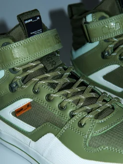 Discount Cropp Oliwkowe sneakersy za kostkę zielony