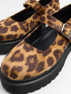 Discount Cropp Półbuty Mary Jane w panterkę wielobarwny