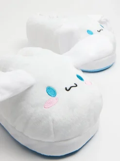 Best Cropp Pluszowe kapcie Cinnamoroll biały