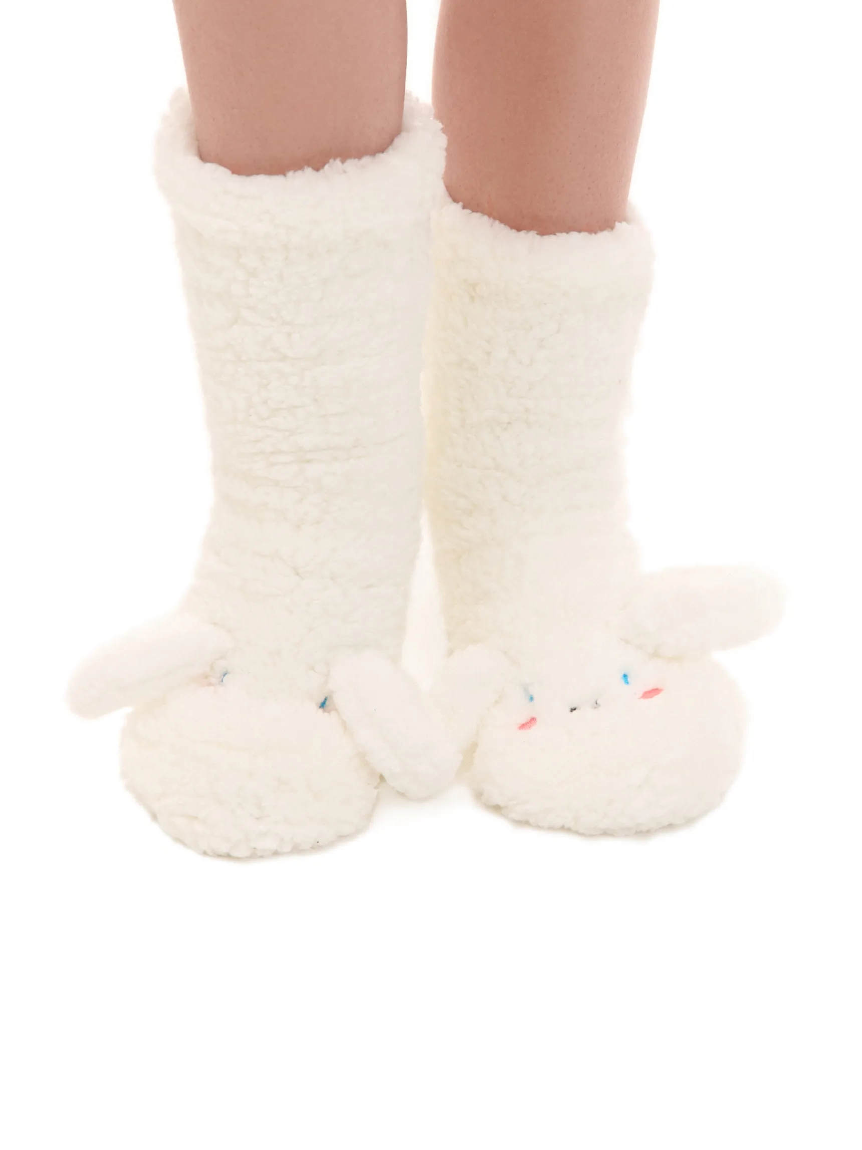 Hot Cropp Pluszowe skarpetki Cinnamoroll kremowy