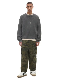 Best Cropp Spodnie cargo z motywem moro zielony