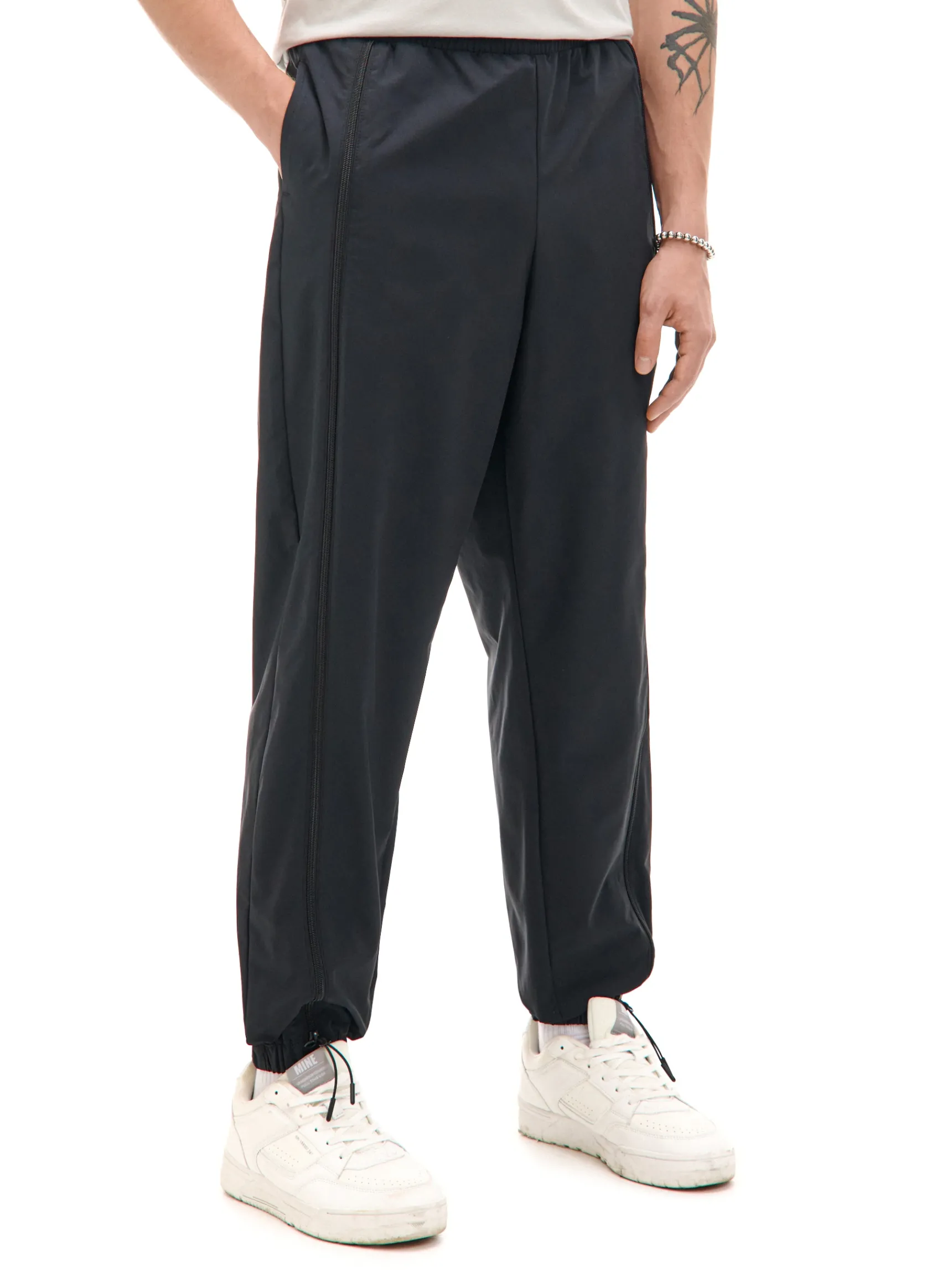 Clearance Cropp Spodnie joggery loose z suwakami czarny