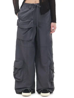 Hot Cropp Spodnie parachute z kieszeniami cargo fioletowy