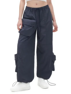Hot Cropp Spodnie parachute z kieszeniami cargo fioletowy