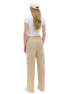 Fashion Cropp Spodnie straight z kieszeniami cargo kremowy