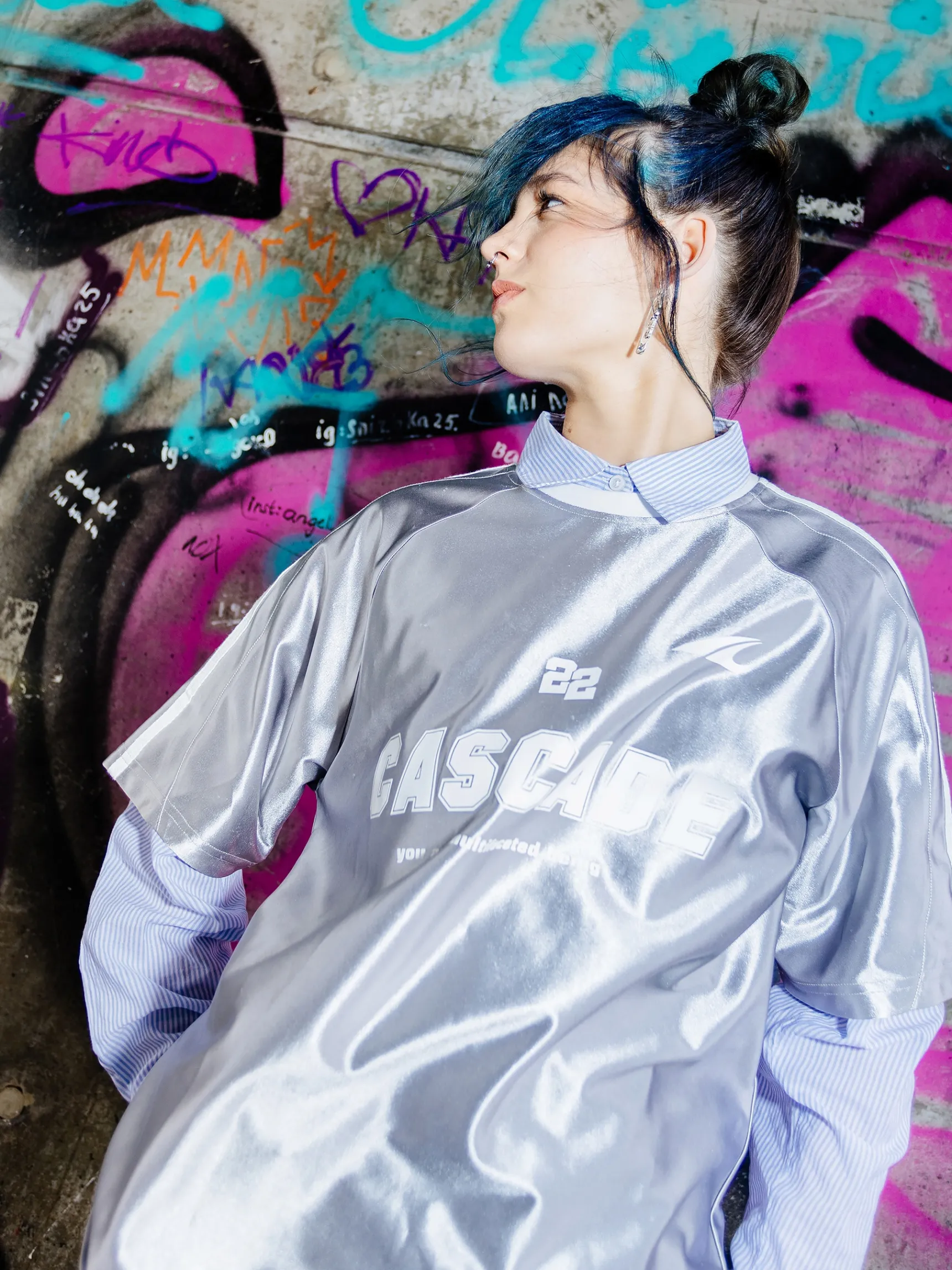 Best Cropp Srebrna koszulka z nadrukiem UNISEX jasnyszary