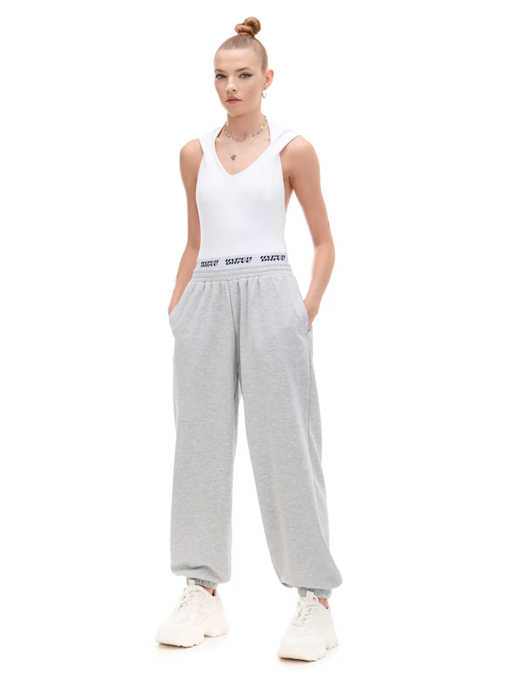 Hot Cropp Szare dresowe joggery jasnyszary