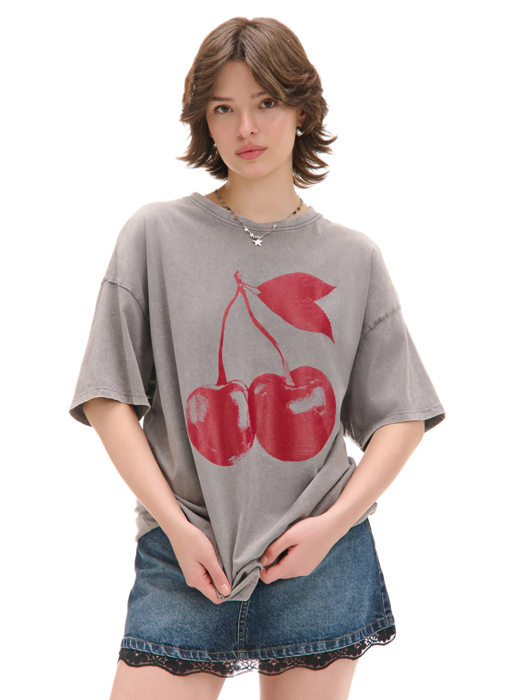 Hot Cropp T-shirt oversize z wiśniami szary