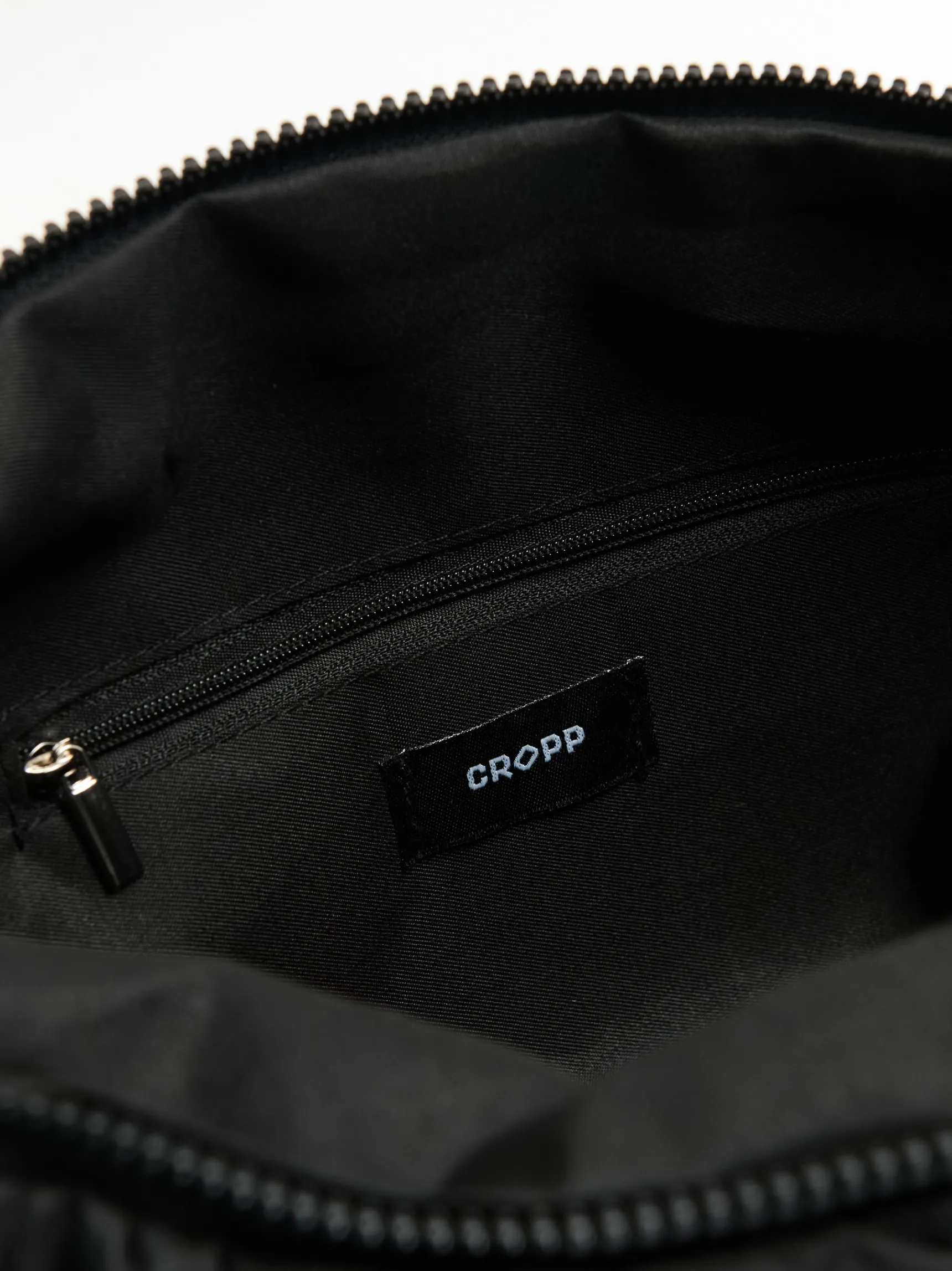 New Cropp Torebka hobo na ramię czarny