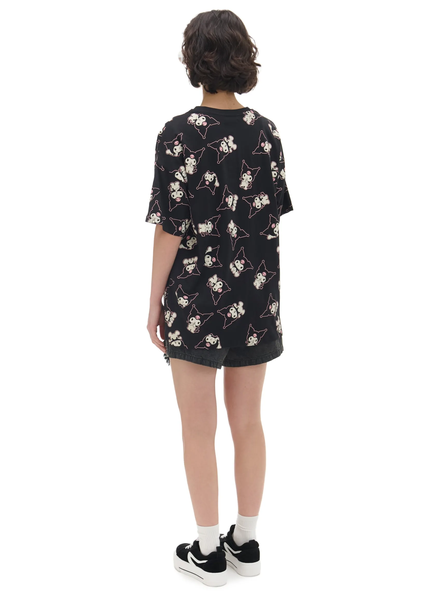 Fashion Cropp T-shirt oversize z nadrukiem Kuromi czarny