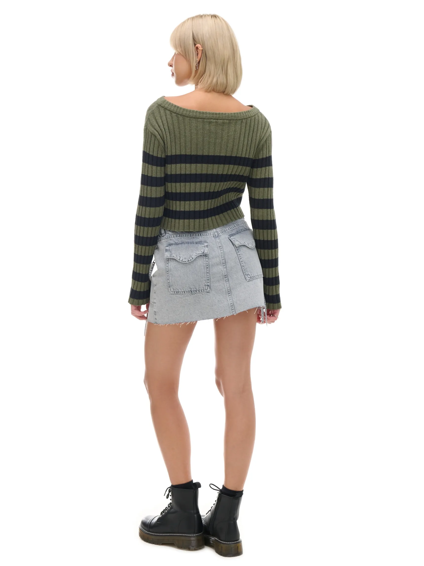 Discount Cropp sweter w czarne paski zielony